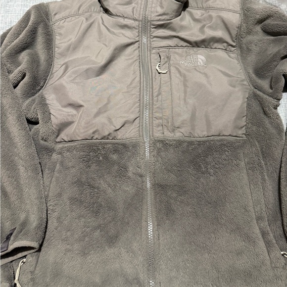 The North Face Jackets & Blazers - The North Face Light Gray Puffer Jacket